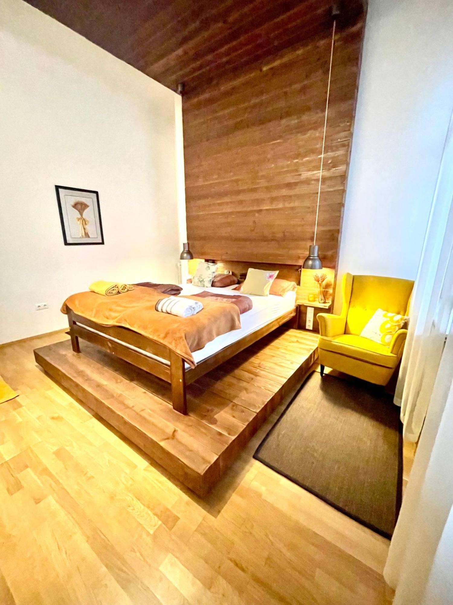 Amber Pearl Apartment 2 Rooms And 2 Bathrooms At Kalvin Square Будапеща Екстериор снимка