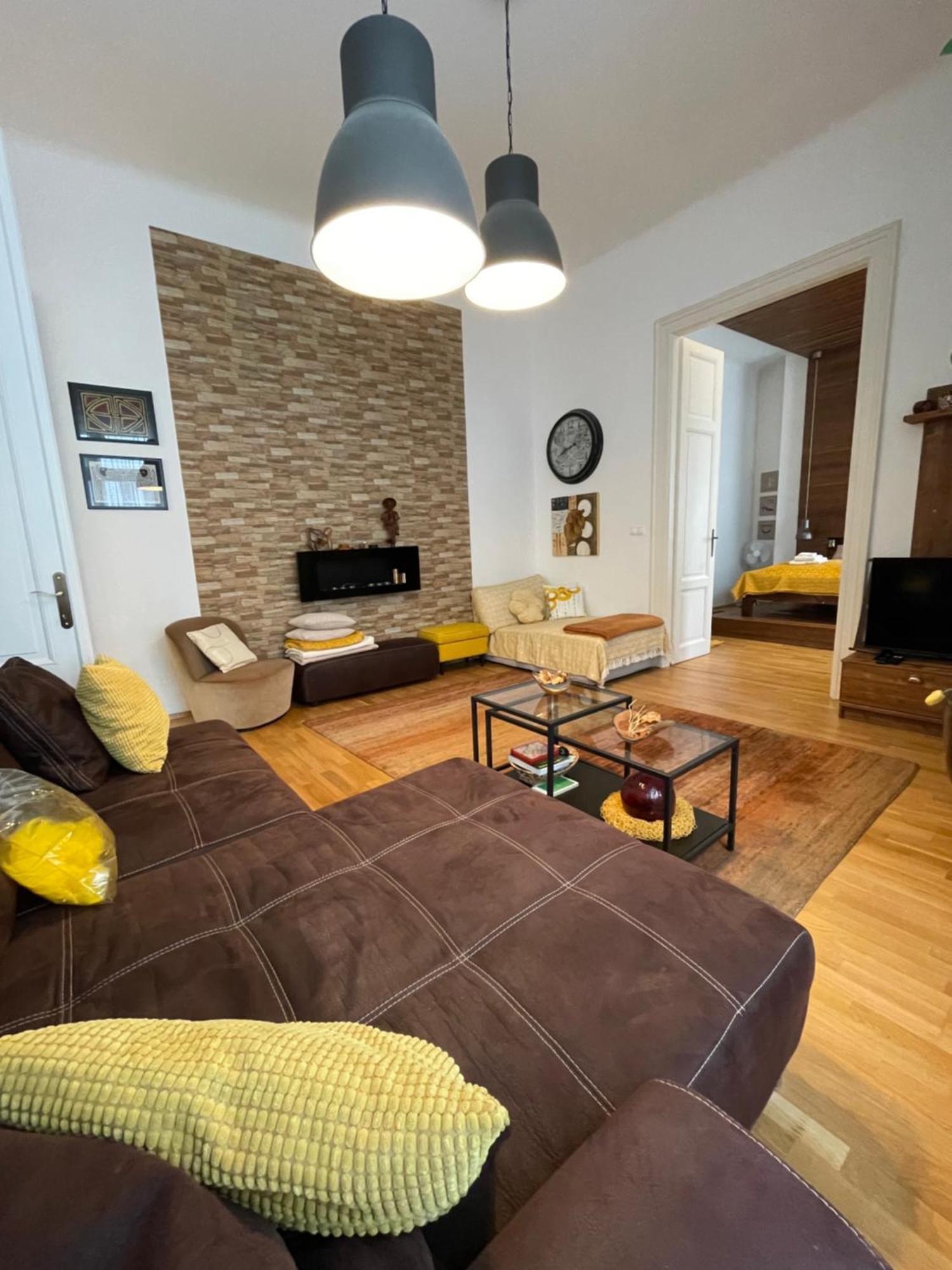 Amber Pearl Apartment 2 Rooms And 2 Bathrooms At Kalvin Square Будапеща Екстериор снимка